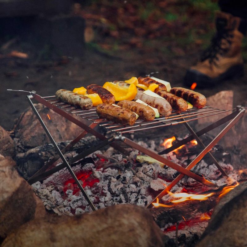 oder Gartenerlebnis der perfekte Über-dem Feuer-Grill für Ihr nächstes Camping der kompakte Rucksackgrill und Fire Set WOLF GRIZZLY Grill M1 Edition Kit komplette
