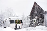 resize LUVLENS_AIRSTREAM_2018HOLIDAYCARD-15edit