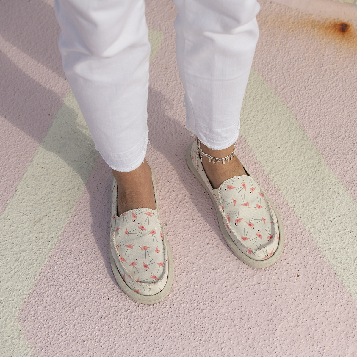 womens white sanuks