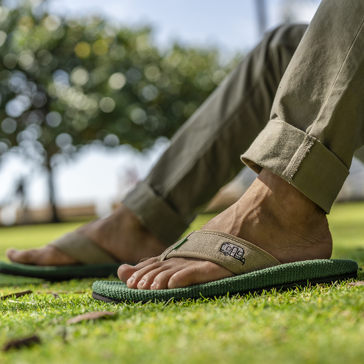 sanuk furreal flip flops