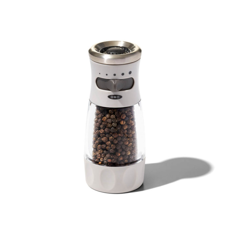 gg_oxo airstream mess free pepper grinder_3a_W_RGB