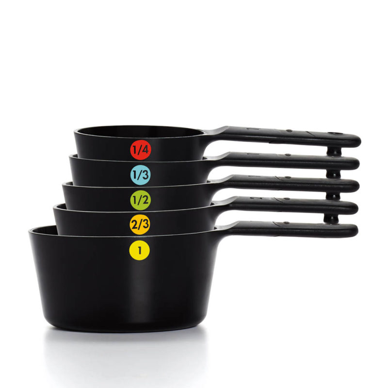 oxo airstream 6 six piece plastic measuring cups_3